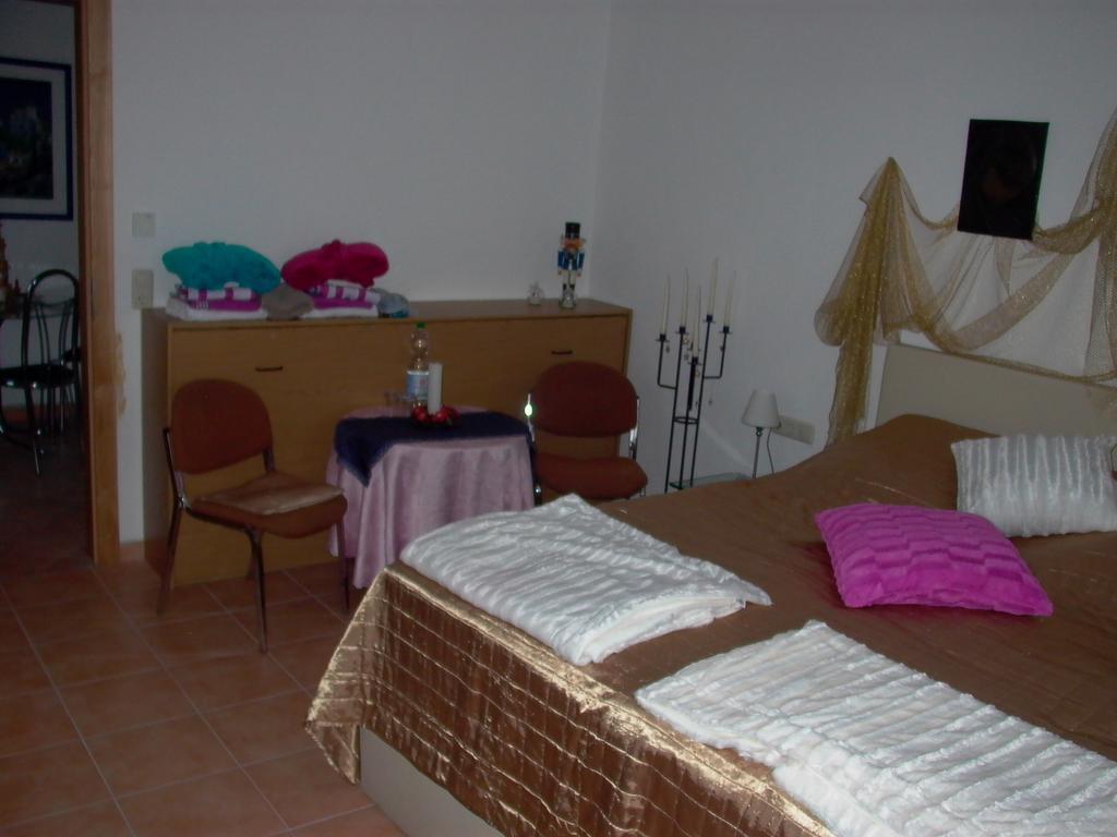 Gaestezimmer Ferienwohnung Villa Alexa, Mit Wallbox Woltersdorf  Camera foto